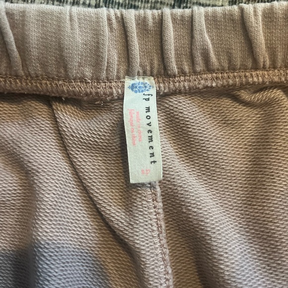 FP Movement Pink & Navy Counterpunch Cropped Jogger Pants Small - Picture 7 of 9